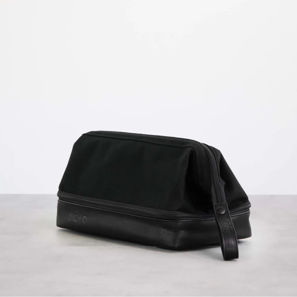 BEIS DOPP KIT BLACK
